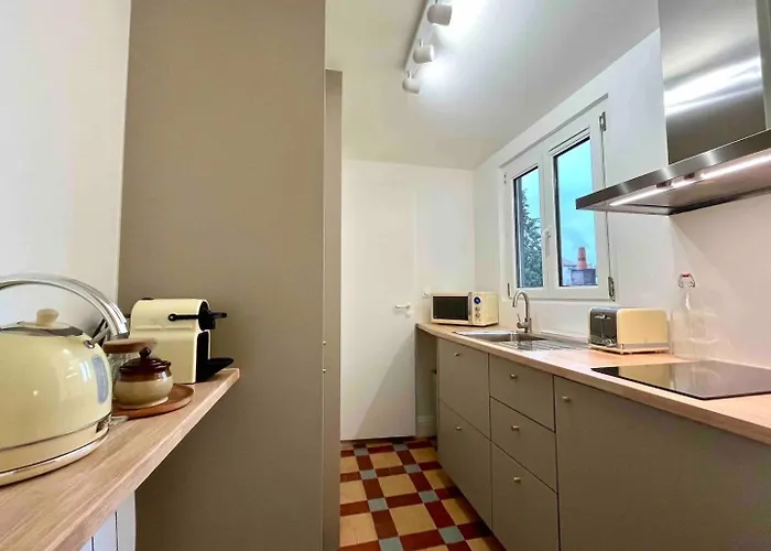 Apartamento Atelier Thermal, 2 Chambres, Lits Queen Size, Calme, By Tidhome *